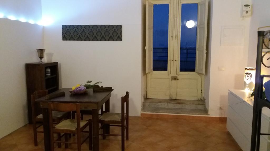 Casa Mimi Apartment Santa Flavia Bagian luar foto